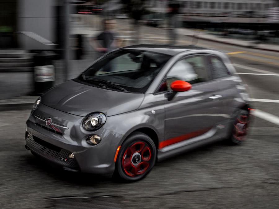  Fiat 500e eSport 2013 года  (фото 4 из 9)